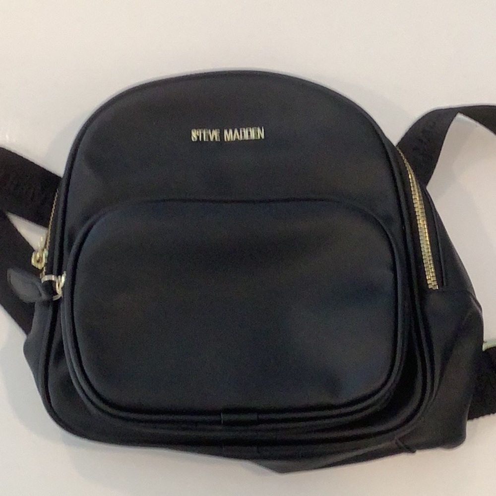 STEVE MADDEN MINI BACKPACK